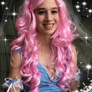 Meet your Posher, Kira